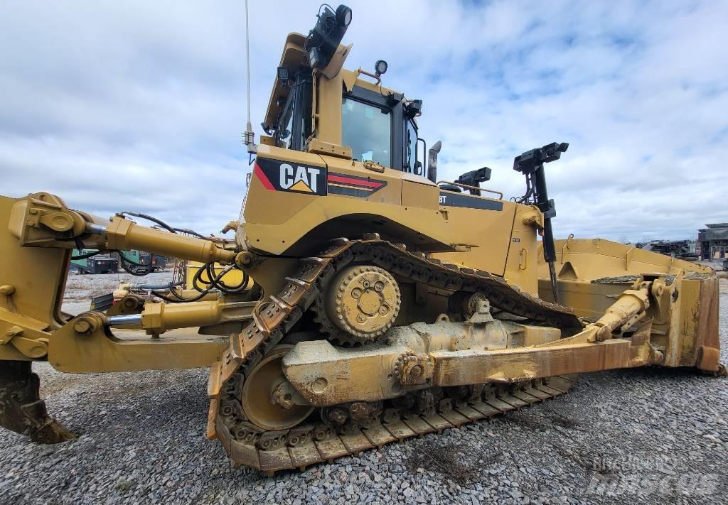 CAT D 8 T Pásové dozery