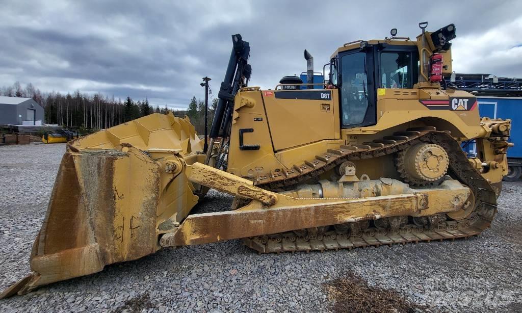 CAT D 8 T Pásové dozery