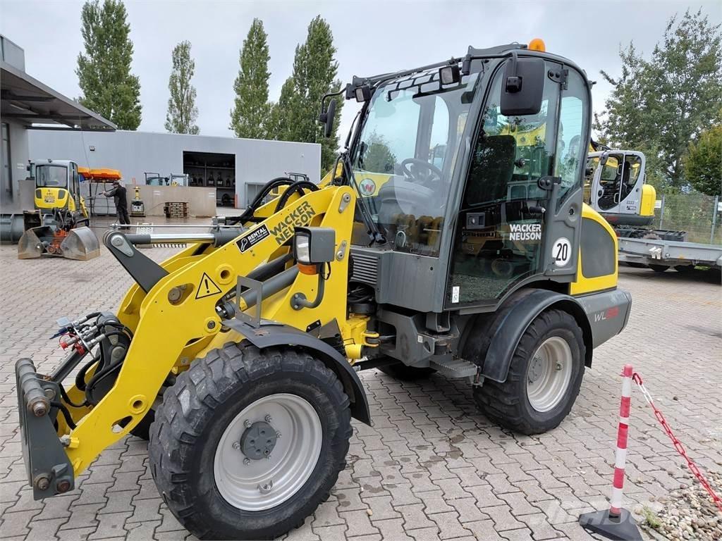 Wacker Neuson WL38 Kolové nakladače