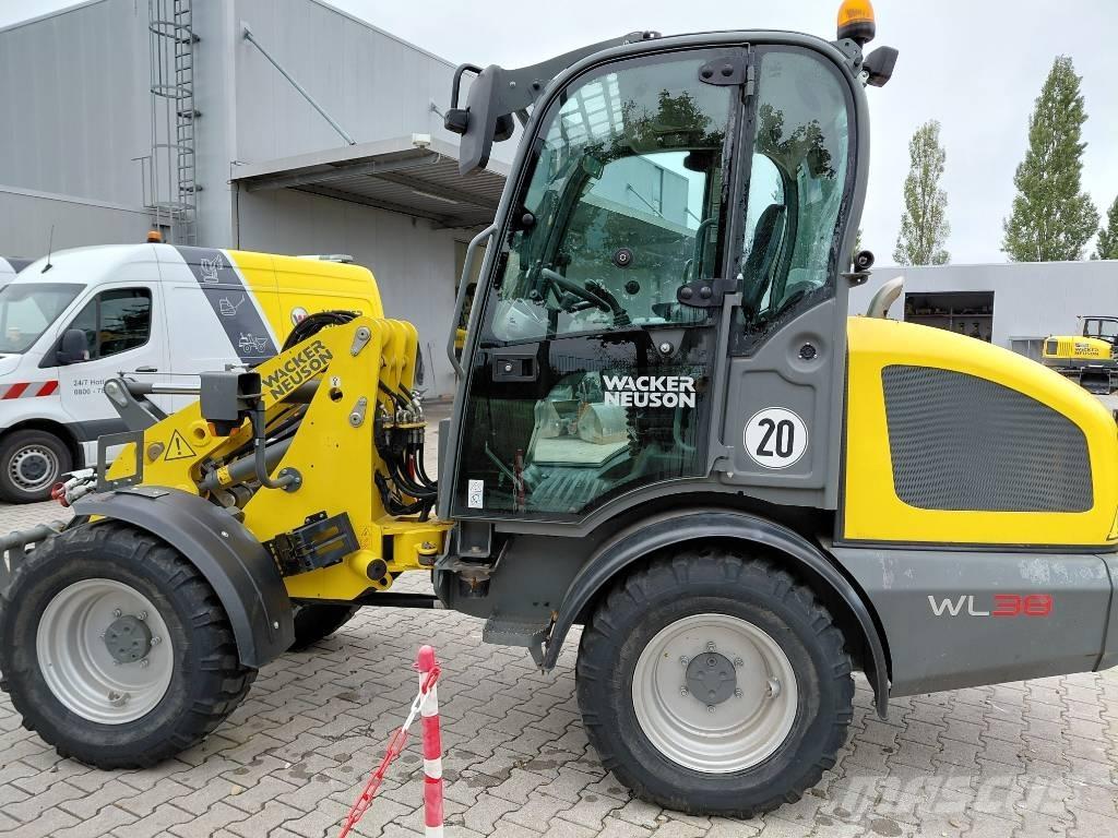 Wacker Neuson WL38 Kolové nakladače