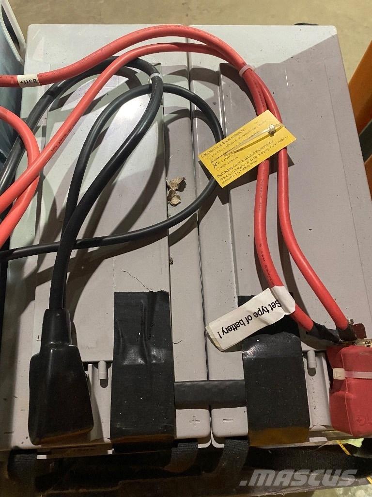 Taski 2100 Podlahové mycí stroje