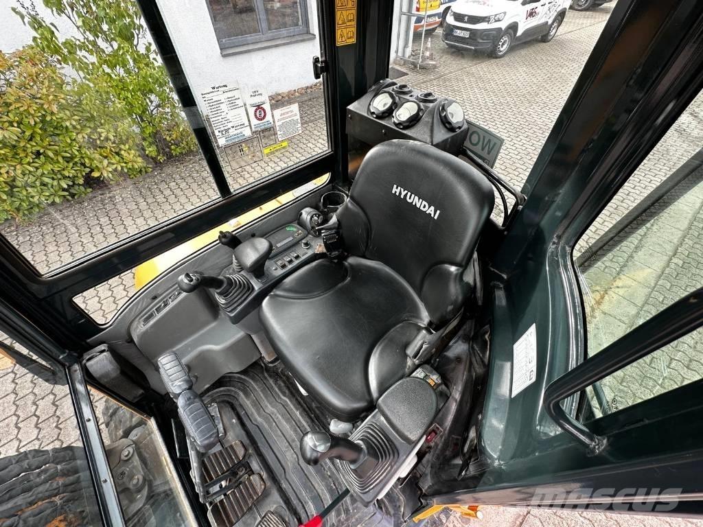 Hyundai R35Z 9A Mini rýpadla < 7t
