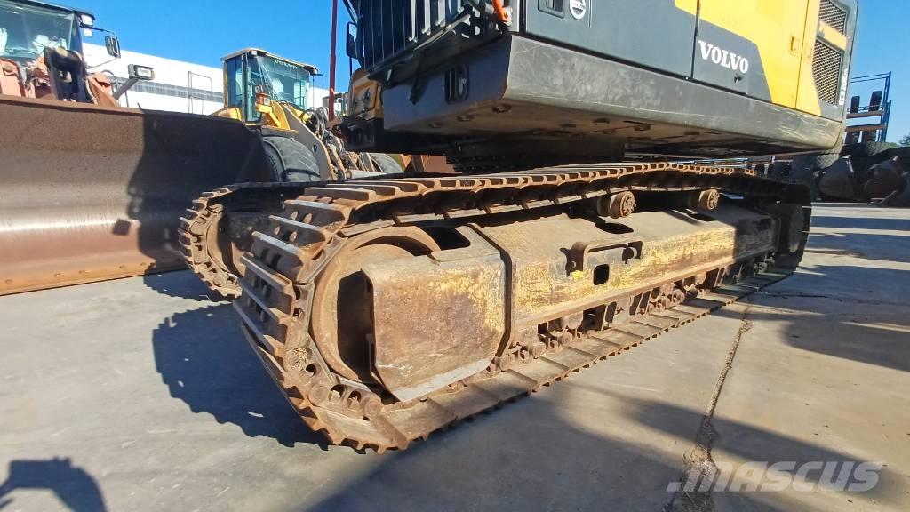 Volvo EC 220 E Pásová rýpadla