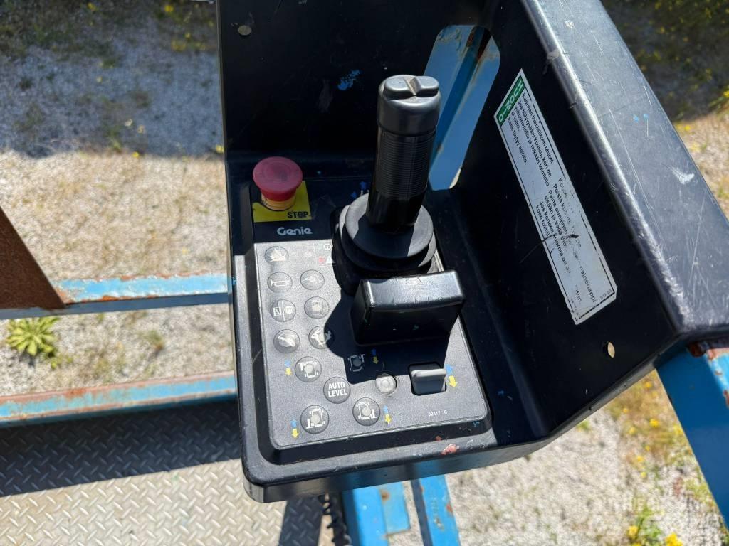 Genie GS 4390 Nůžková zvedací plošina
