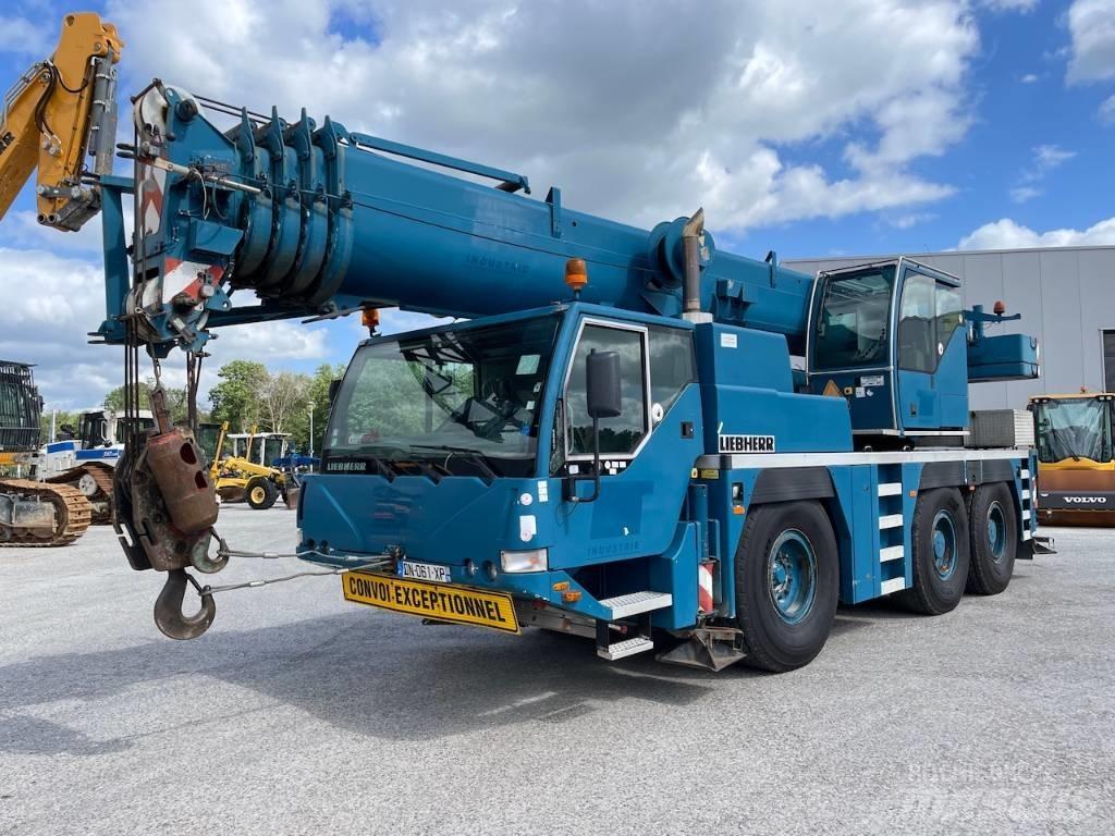 Liebherr LTM 1055-1 Univerzální terénní jeřáby