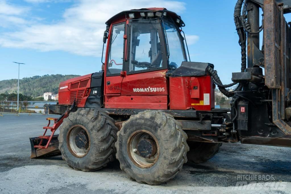 Komatsu 895.1 - 8WD Vyvážecí traktory