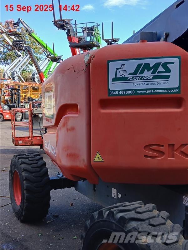 SkyJack SJ 63 AJ Kloubové plošiny