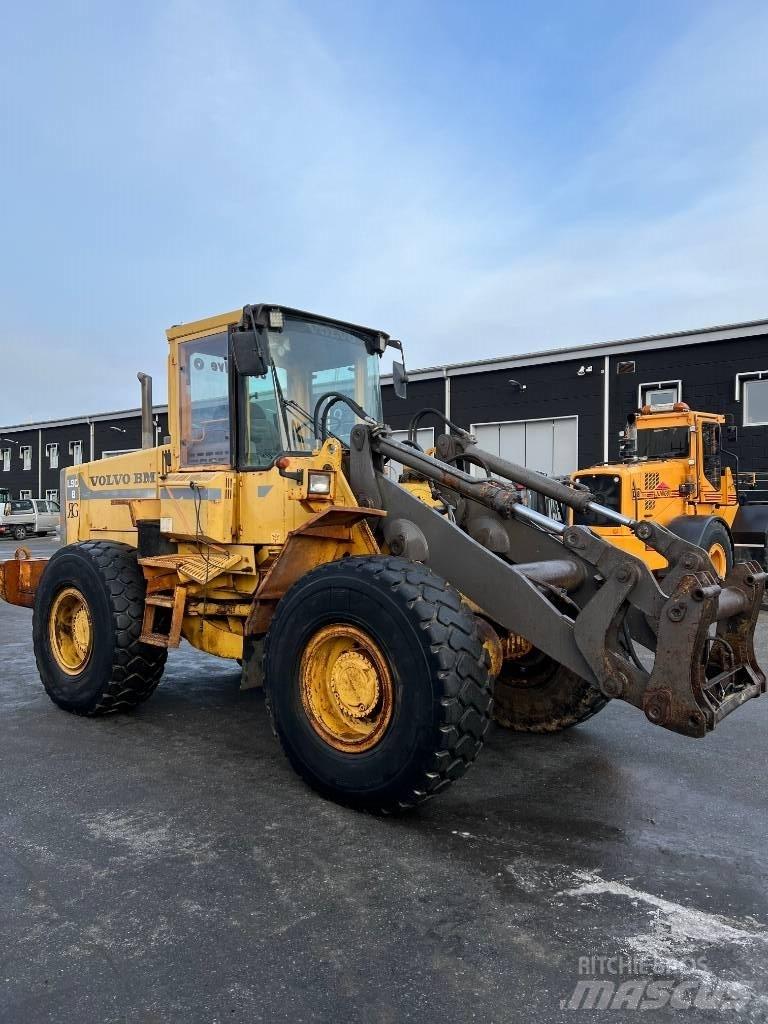 Volvo L90 B Kolové nakladače