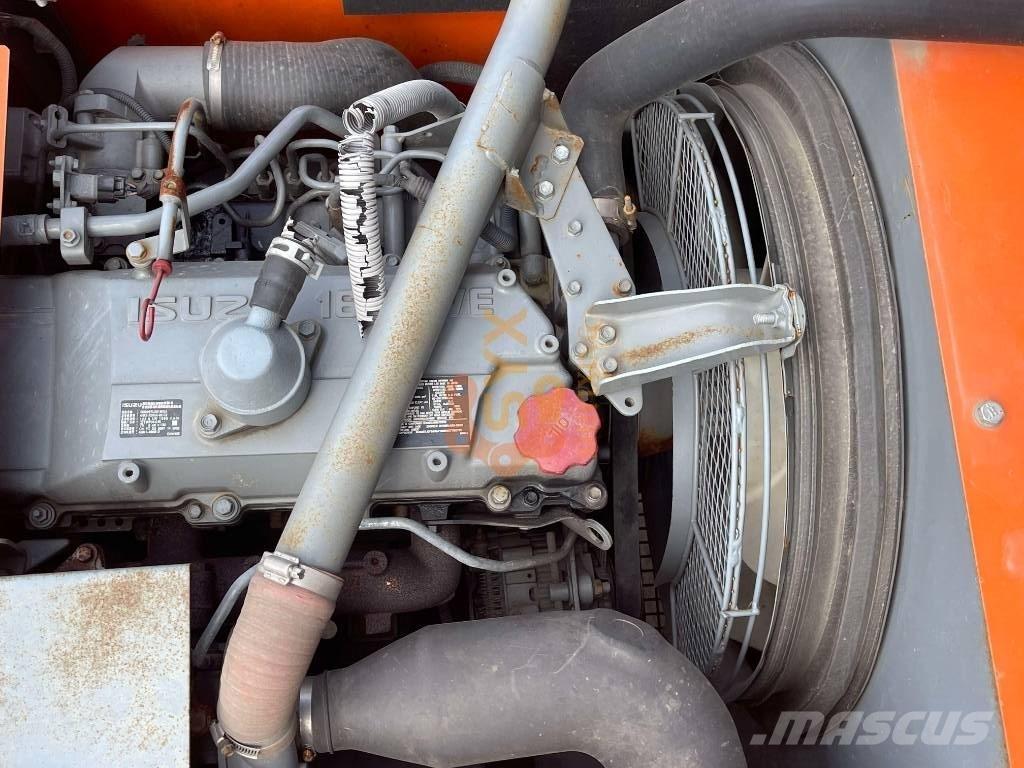 Hitachi ZX 240 Pásová rýpadla