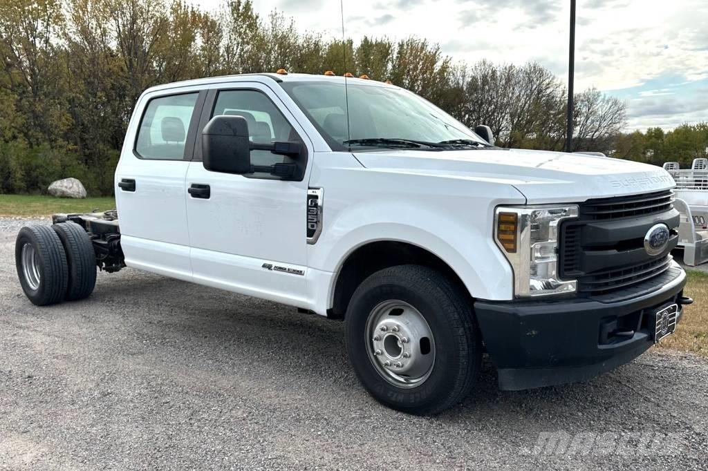Ford F 350 XL SD Nákladní vozidlo bez nástavby