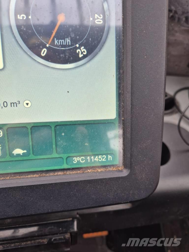 John Deere 1210 G Vyvážecí traktory