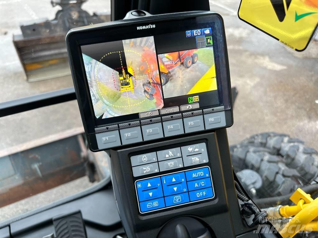 Komatsu PW160-11 Kolová rýpadla