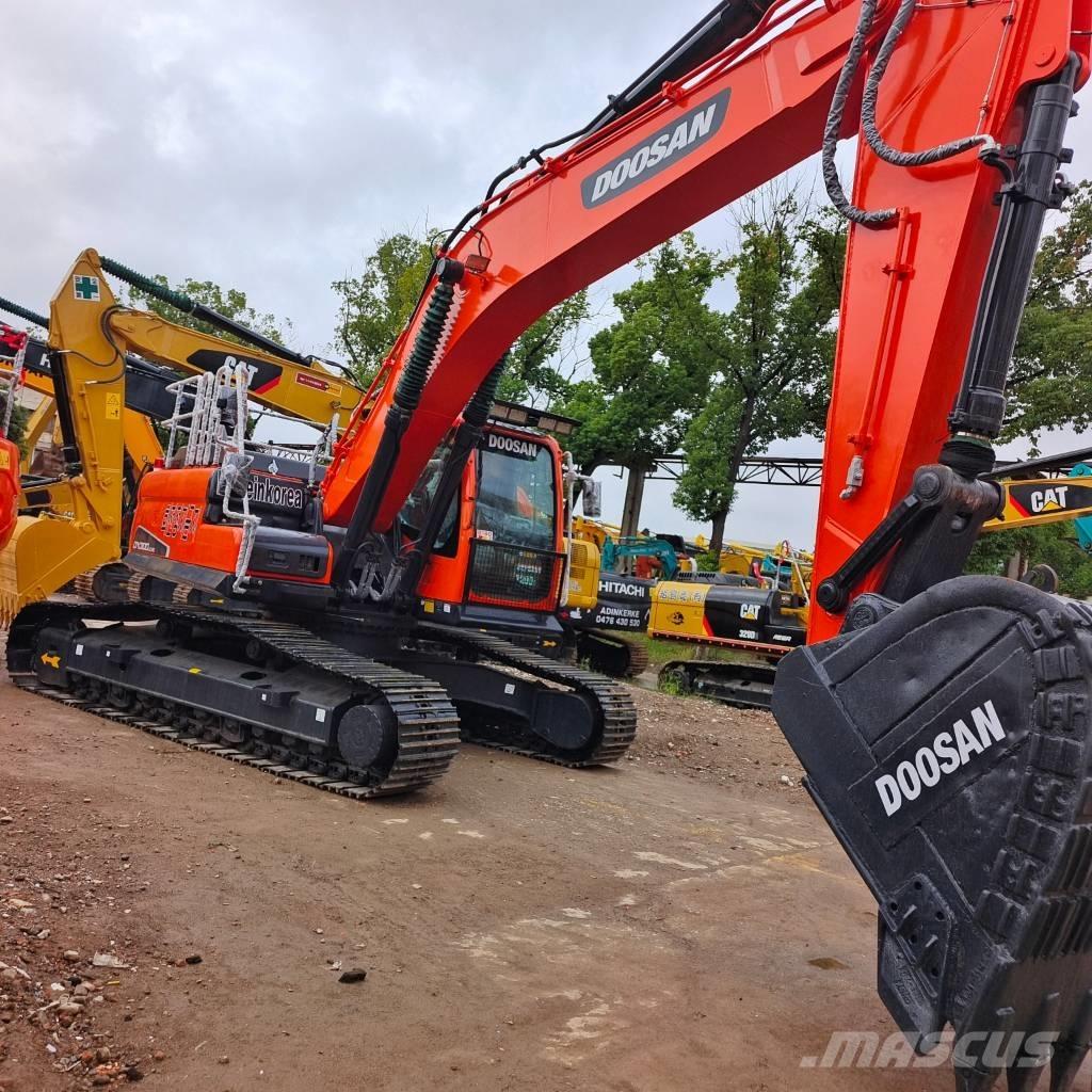 Doosan DX 300LC-9C Pásová rýpadla