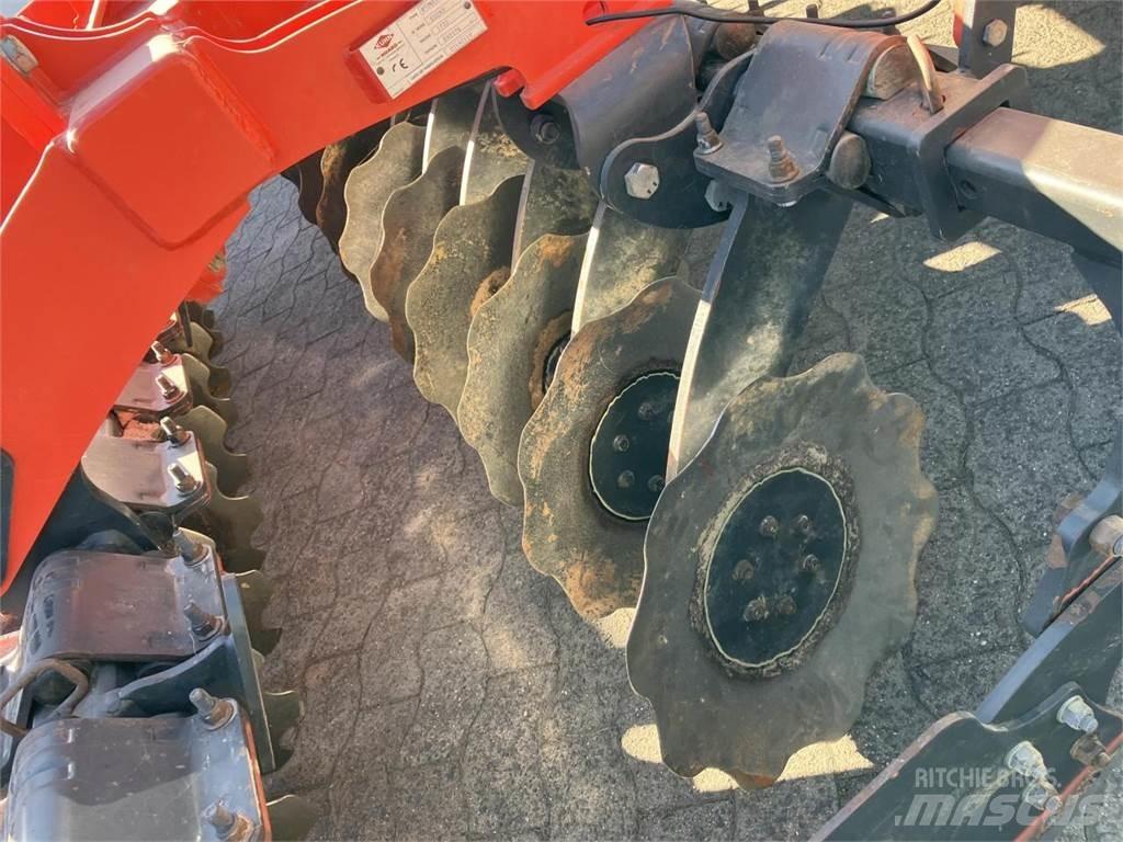 Kuhn 303 Talířové brány