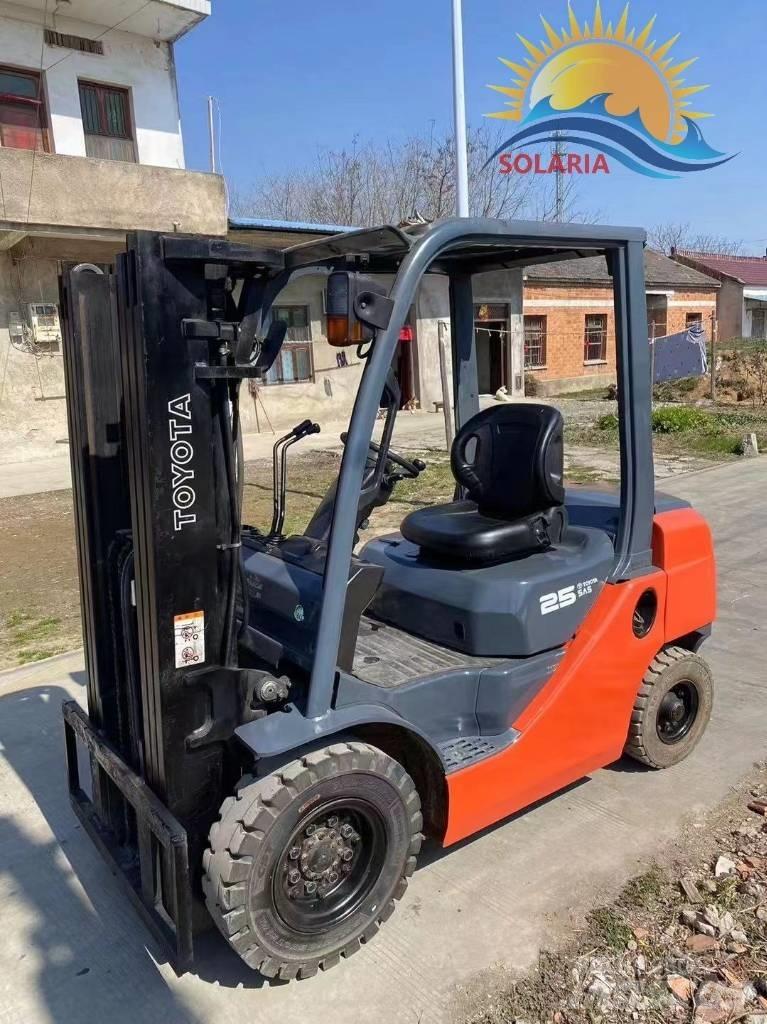 Toyota FD25 Dieselové vozíky