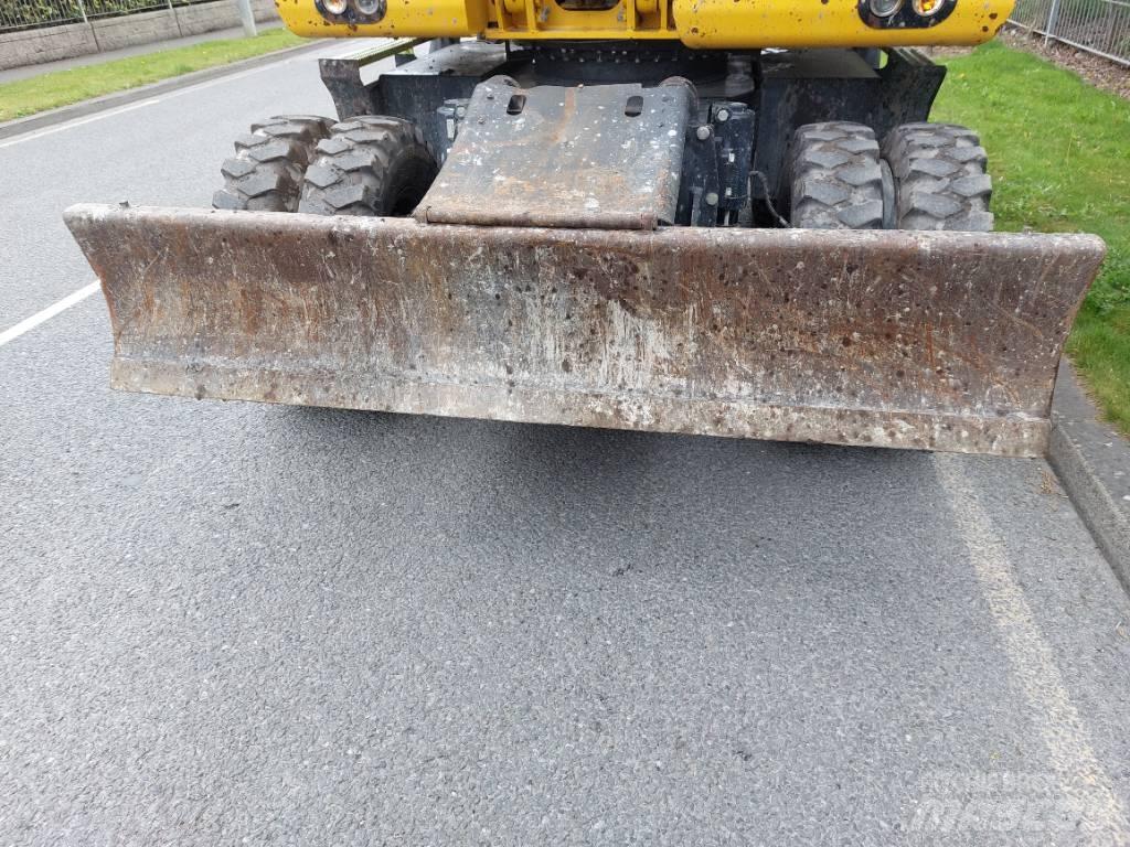 Komatsu PW148-11 Kolová rýpadla