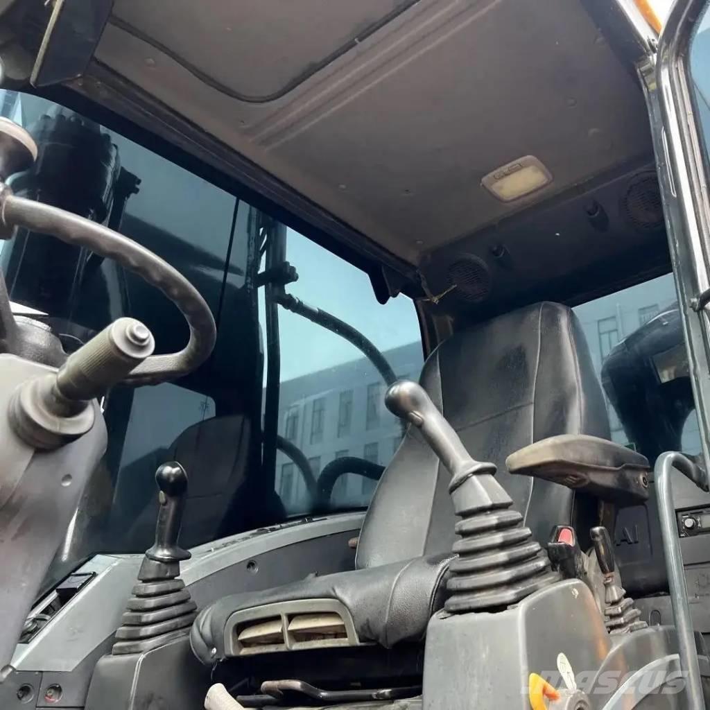 Hyundai R210W-9 Kolová rýpadla