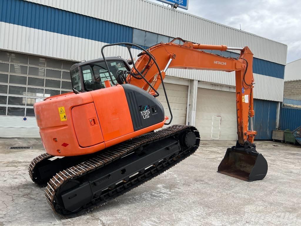 Hitachi ZX 135 US Pásová rýpadla