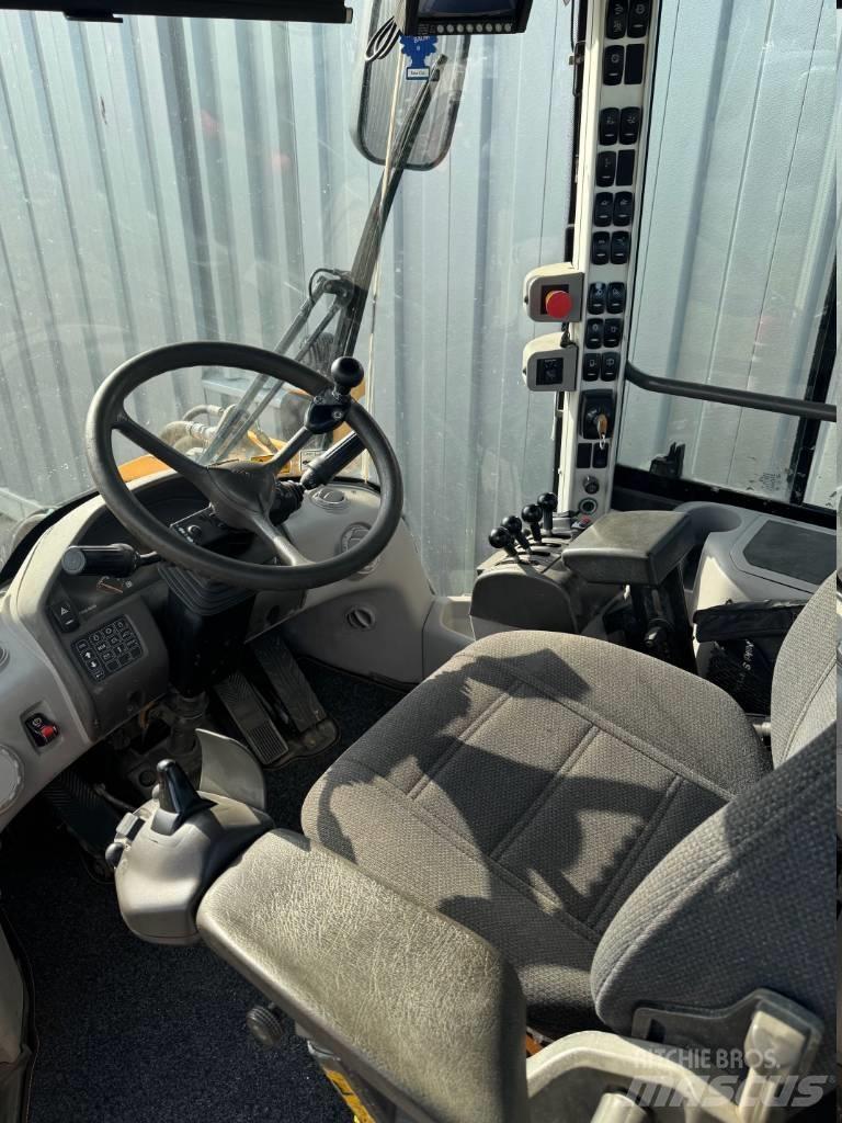 Volvo L 90 G Kolové nakladače