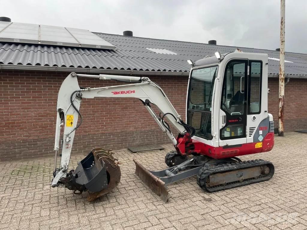 Takeuchi TB219 Mini rýpadla < 7t