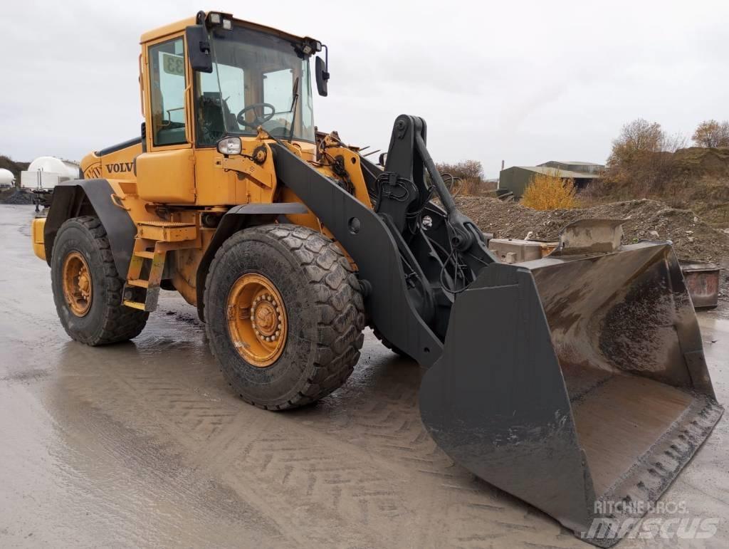 Volvo L 90 E Kolové nakladače