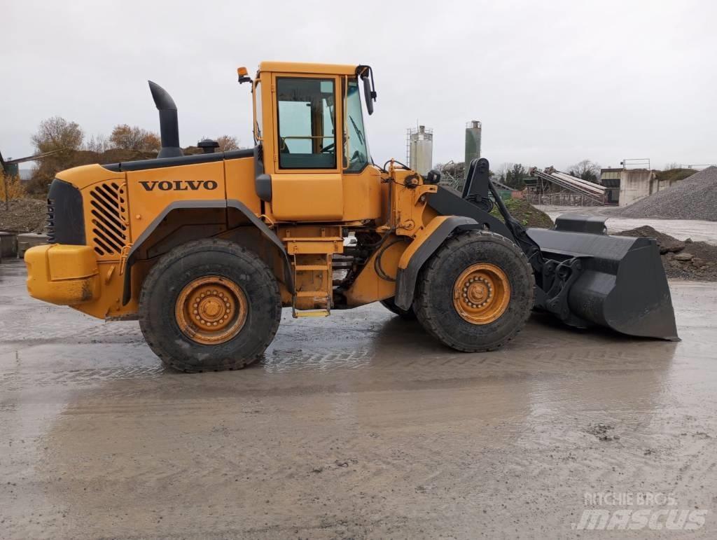 Volvo L 90 E Kolové nakladače