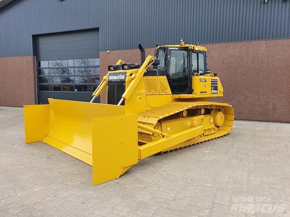 Komatsu D 65 PX-17 Pásové dozery