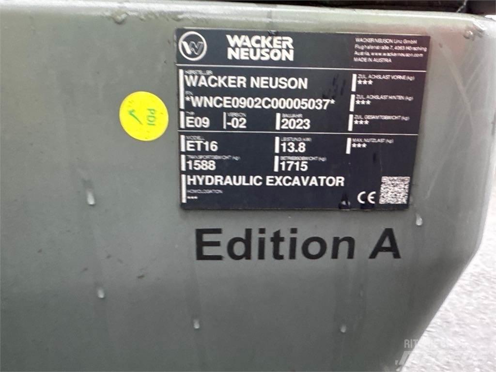 Wacker Neuson ET16 Pásová rýpadla
