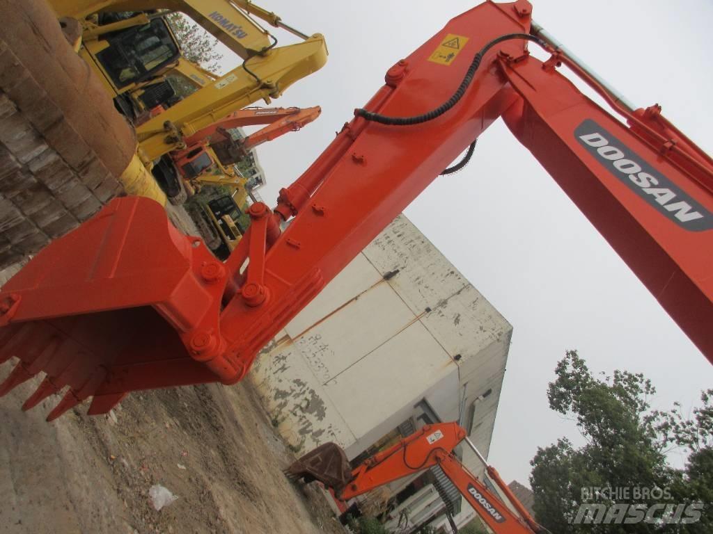 Doosan DH 150 LC-7 Kolová rýpadla