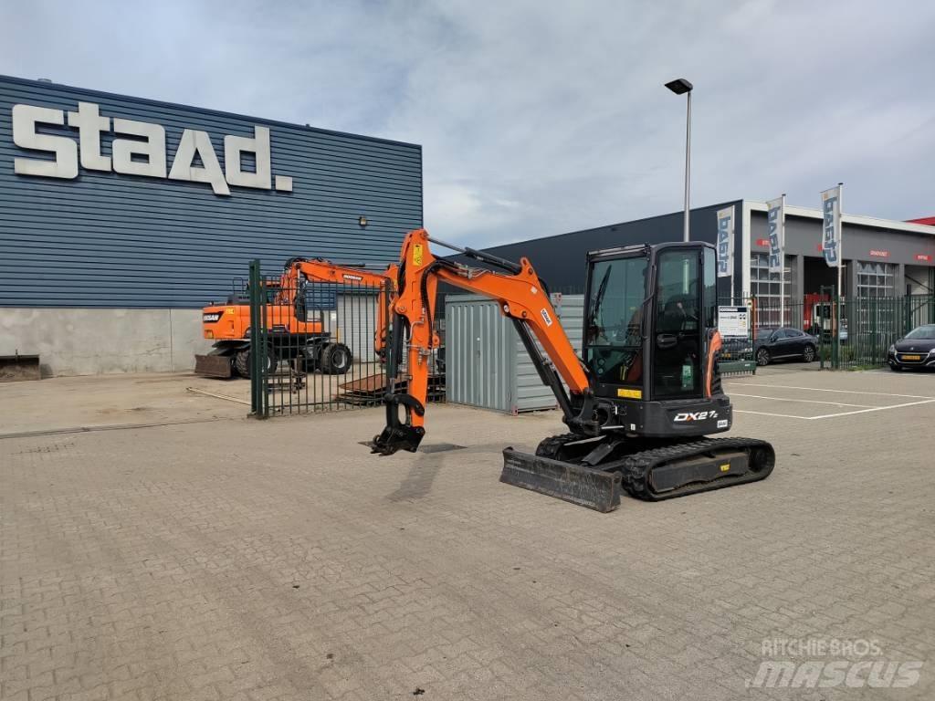 Develon DX27-5 Mini rýpadla < 7t