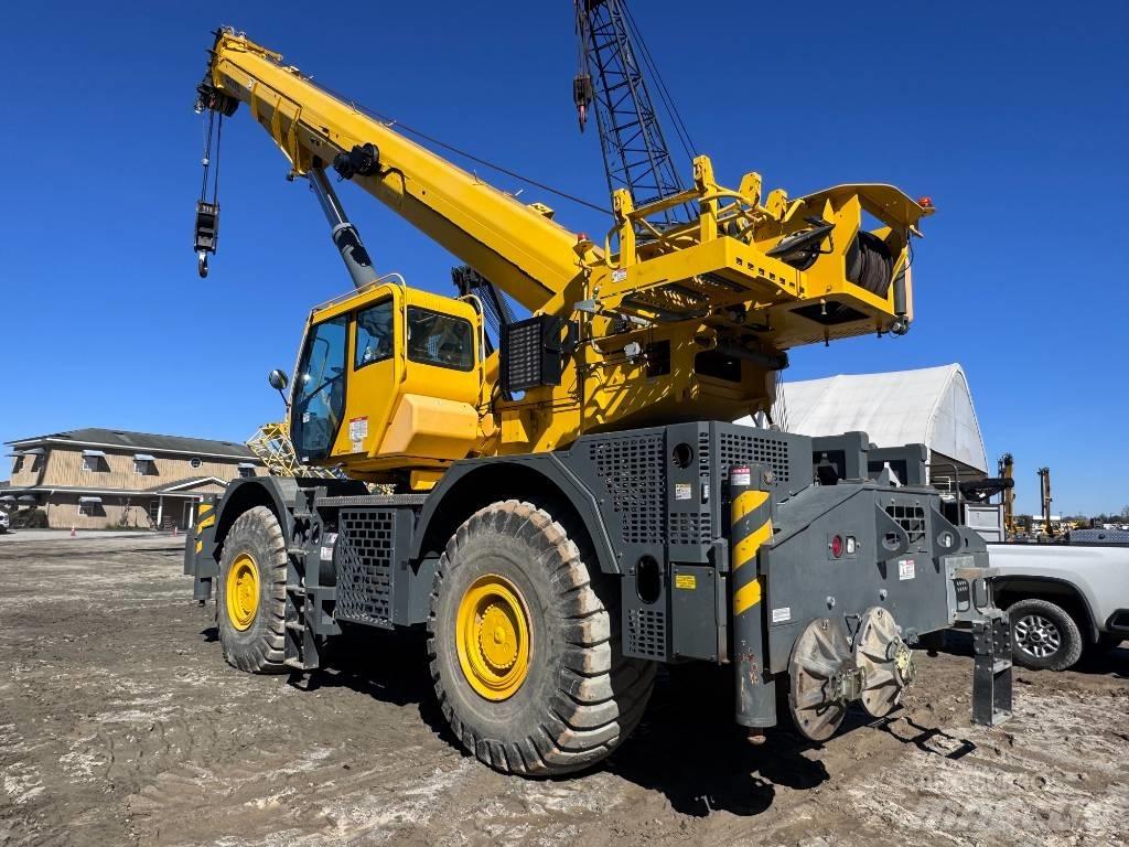 Grove GRT 880 Jeřáby pro těžký terén