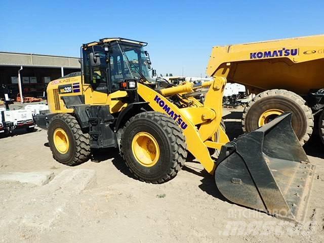 Komatsu WA320-8 Kolové nakladače