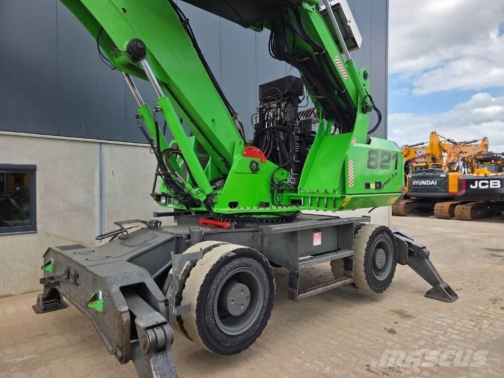 Sennebogen 821 Stroje pro manipulaci s odpadem