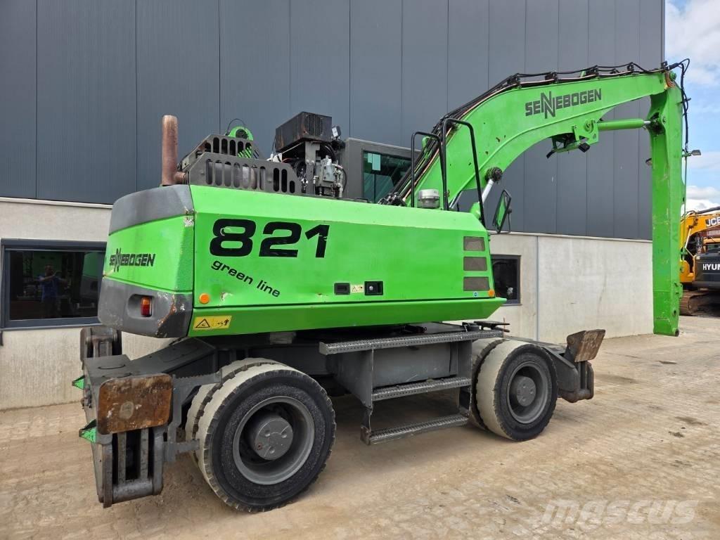 Sennebogen 821 Stroje pro manipulaci s odpadem