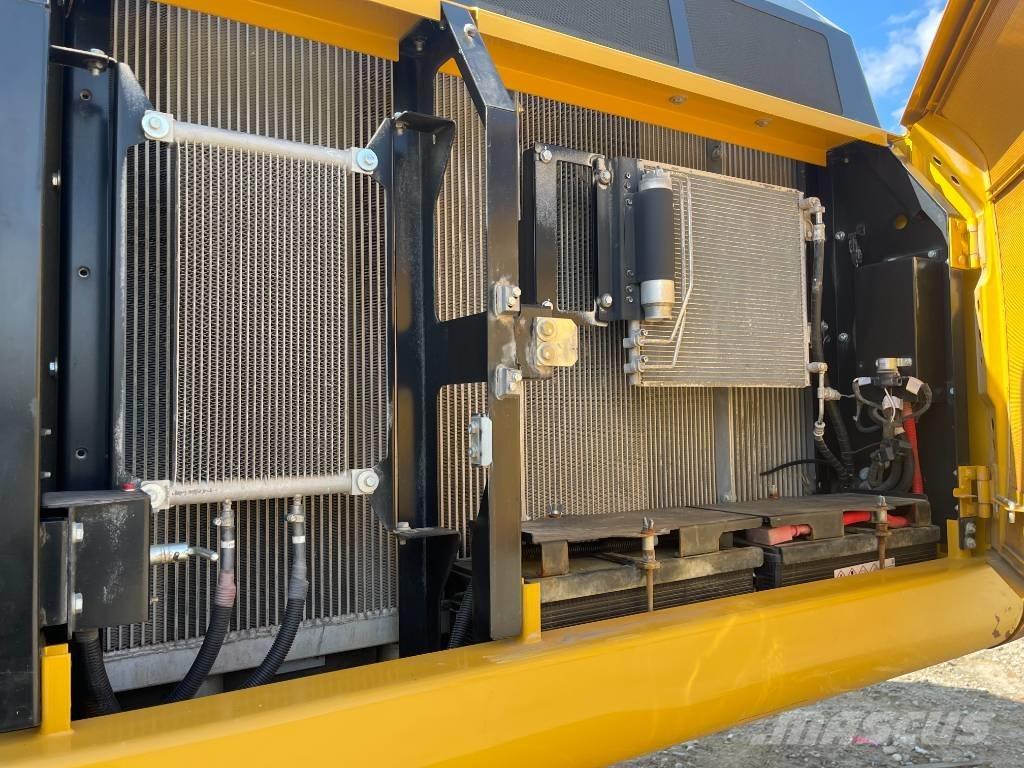 John Deere 350 GLC Pásová rýpadla