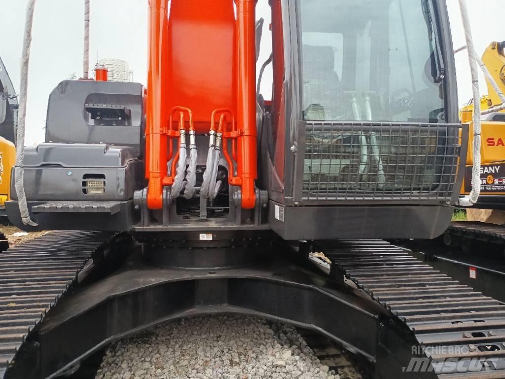 Hitachi ZX 200-3 Pásová rýpadla