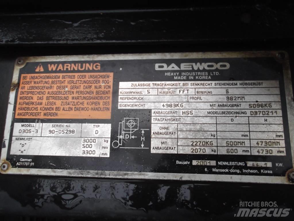Daewoo D30S3 V-2372 Dieselové vozíky