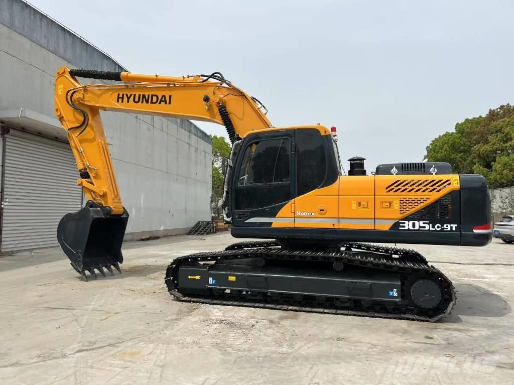 Hyundai r305lc-9t Midi rýpadla 7t - 12t