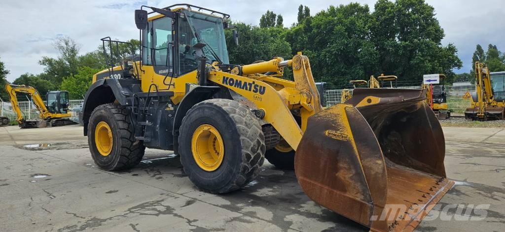 Komatsu WA380-8 Kolové nakladače