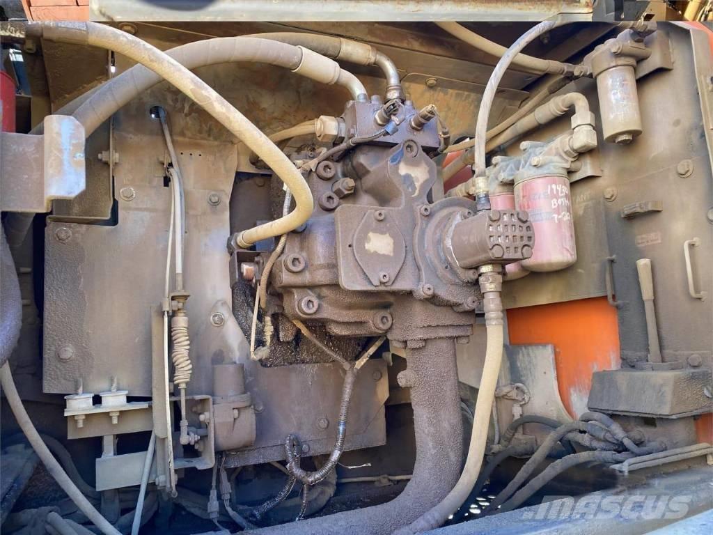 Hitachi ZX 450 LC Pásová rýpadla