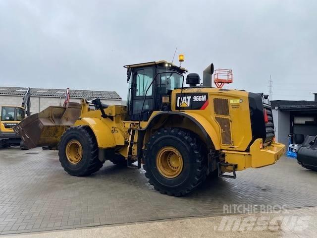 CAT 966 M Kolové nakladače
