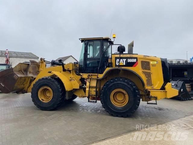 CAT 966 M Kolové nakladače