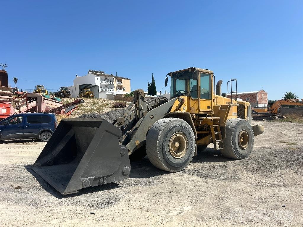 Volvo L 180 E Kolové nakladače