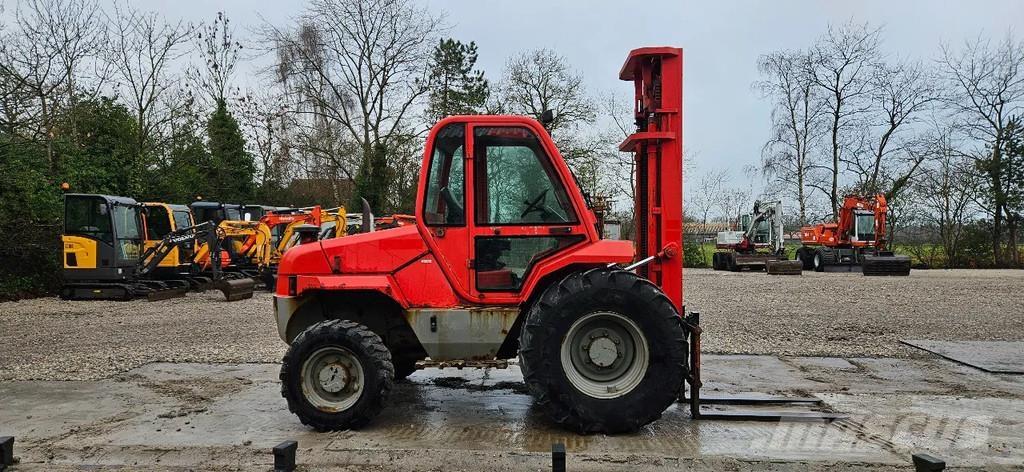 Manitou M26-4 t Terénní vysokozdvižné vozíky
