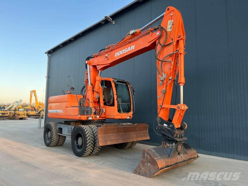 Doosan DX170W Kolová rýpadla