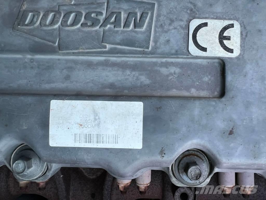 Doosan DX170W Kolová rýpadla