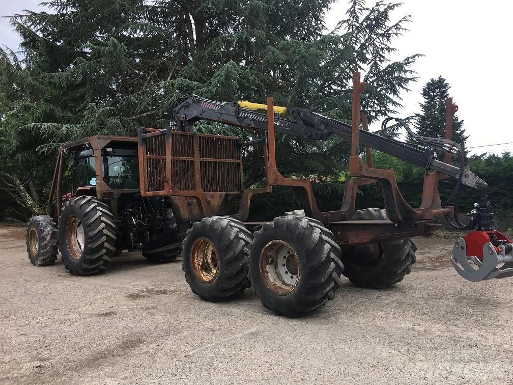 CASE MX 135 Lesní traktory