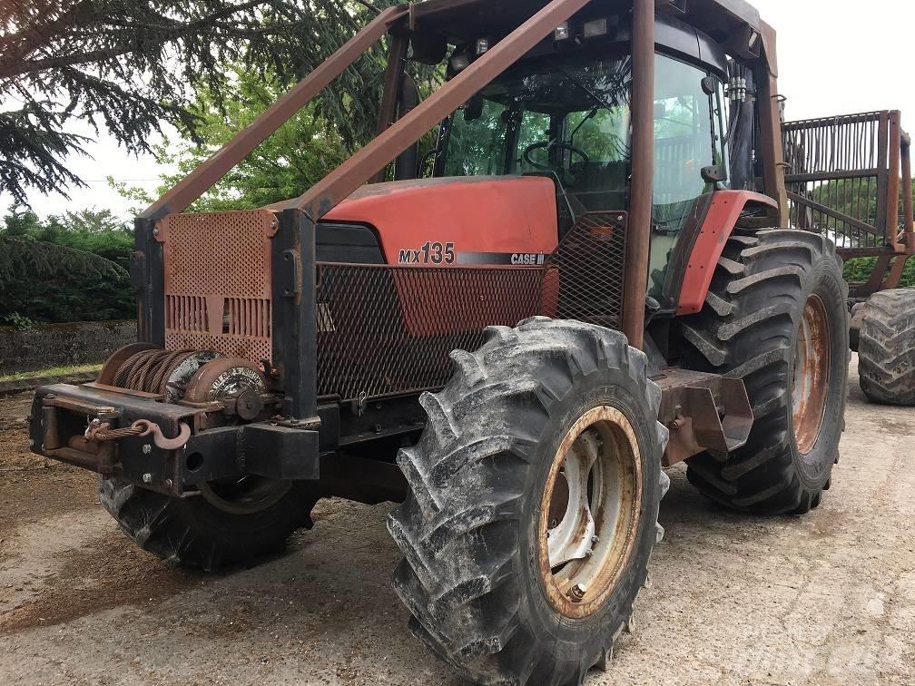 CASE MX 135 Lesní traktory