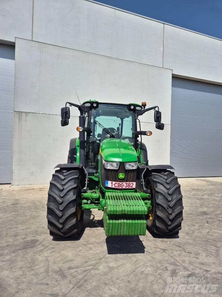 John Deere 5100 R Traktory