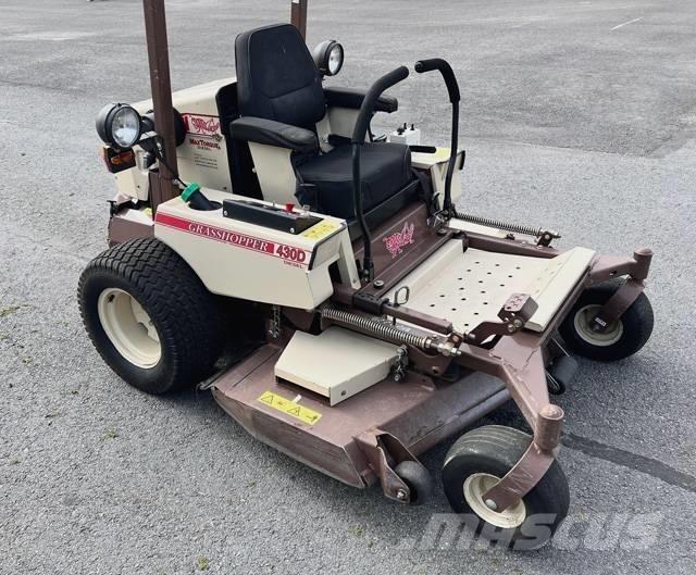 Grasshopper 430D/61R Sekačky s nulovým poloměrem otáčení